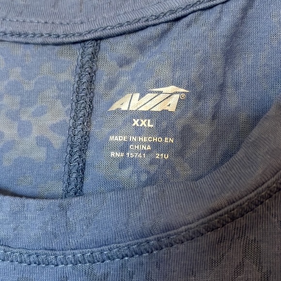 Avia Women's Snakeskin Pattern
Burnout Tank Blue Size XXL - Picture 9 of 13